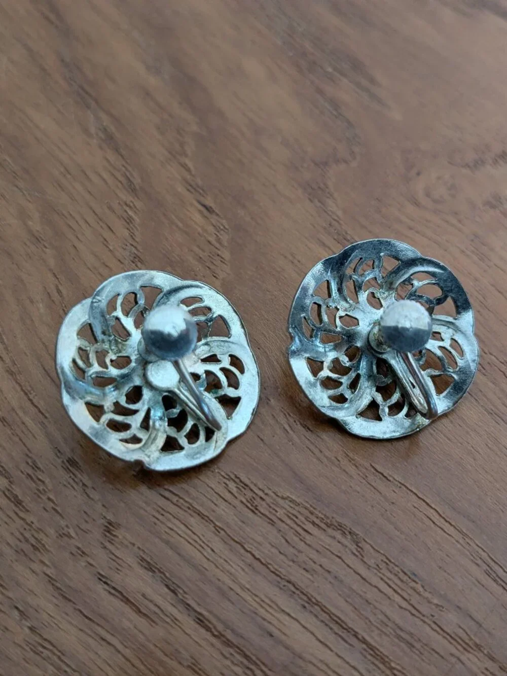 Vintage Silver Tone Filigree Whirlpool Screw Back Earrings Clear Rhinestone Set